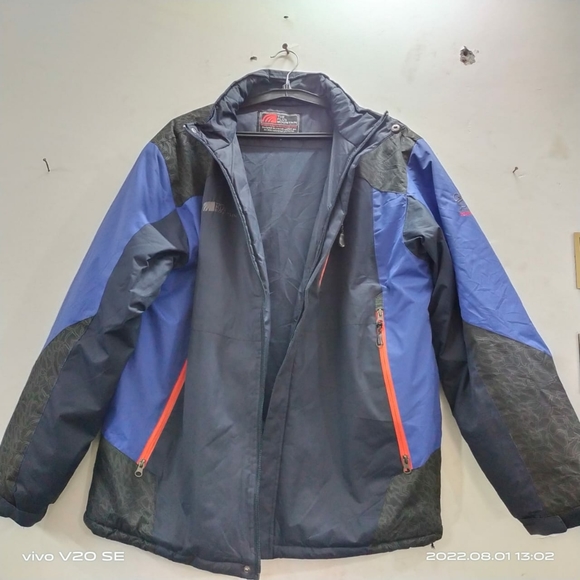 the plus Mountain Other - korea jacket for trekking